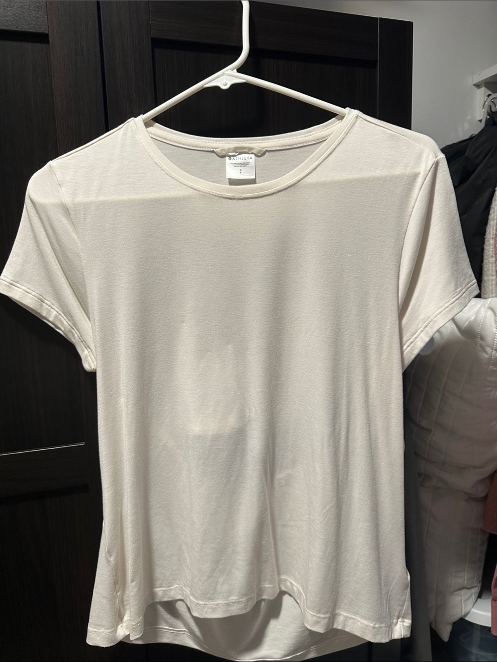 Athleta Cream Short Sleeve Crewneck Tee